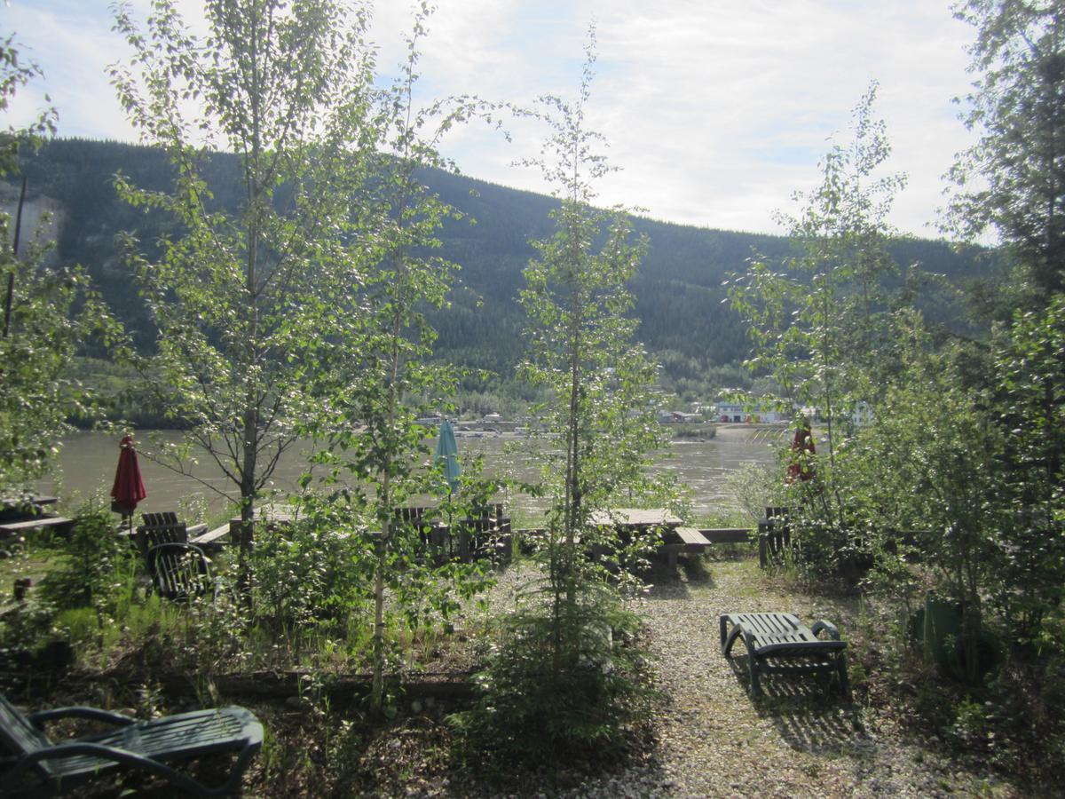 Dawson City River Hostel Eksteriør bilde