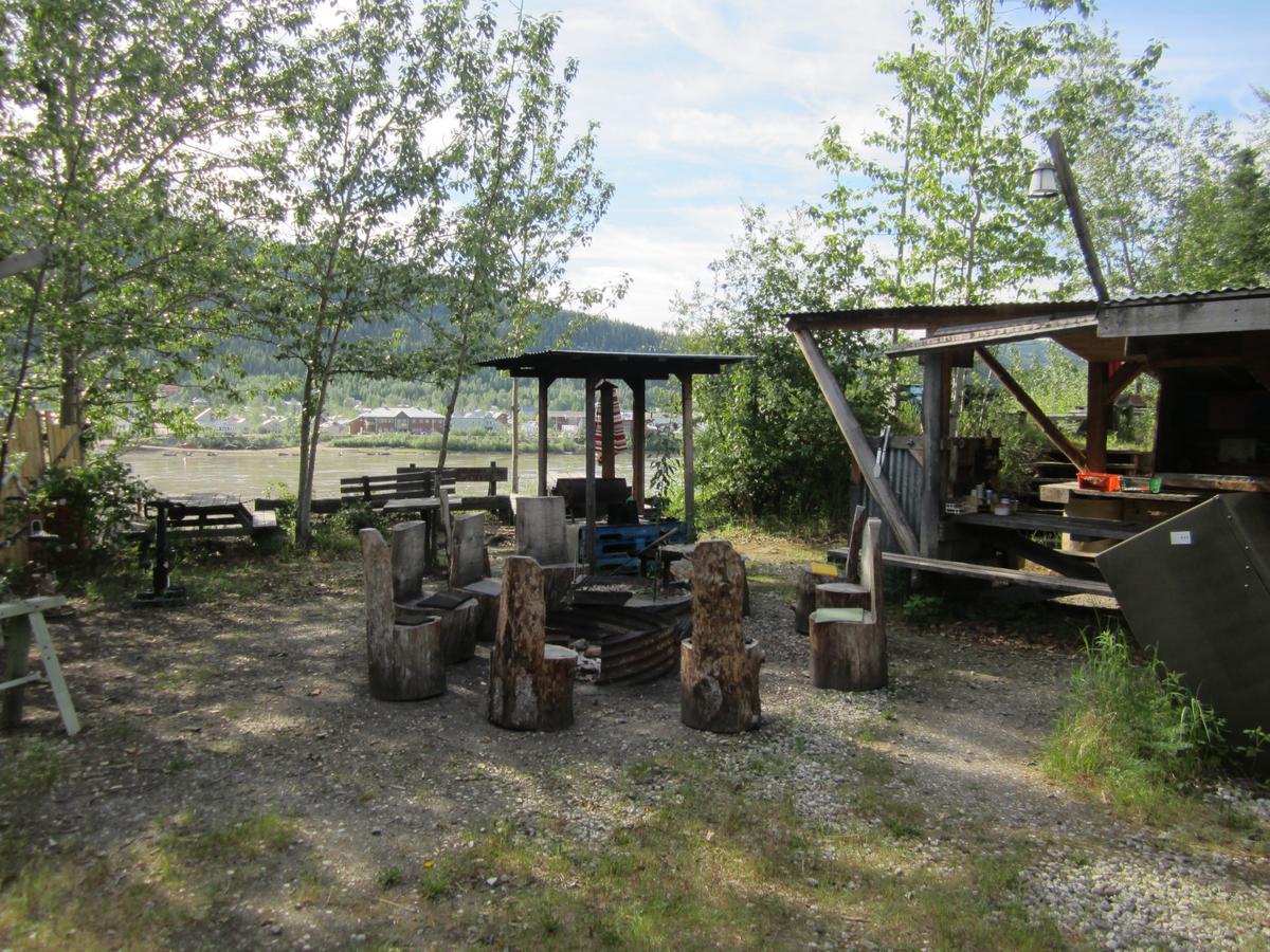 Dawson City River Hostel Eksteriør bilde